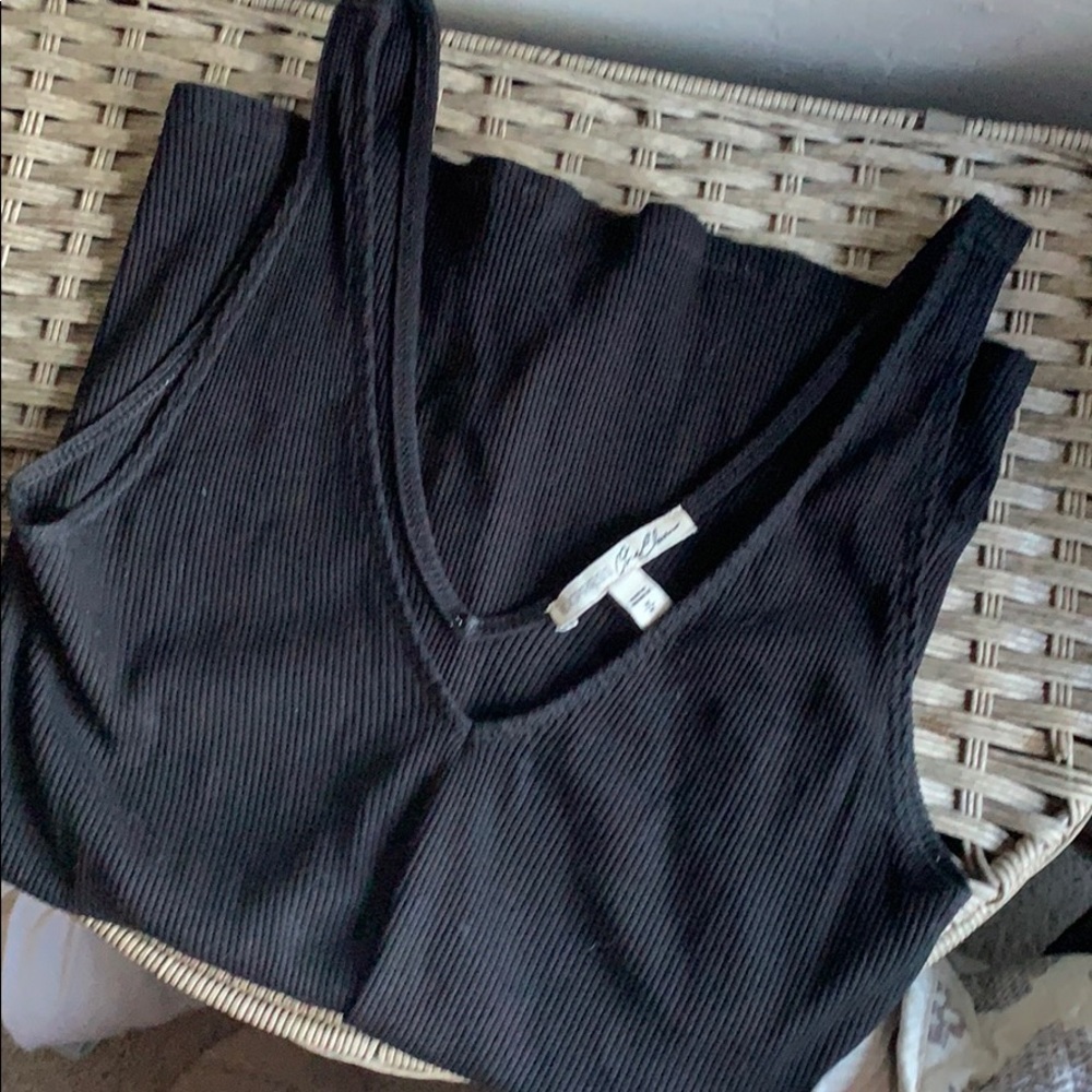 Express Black V Tank